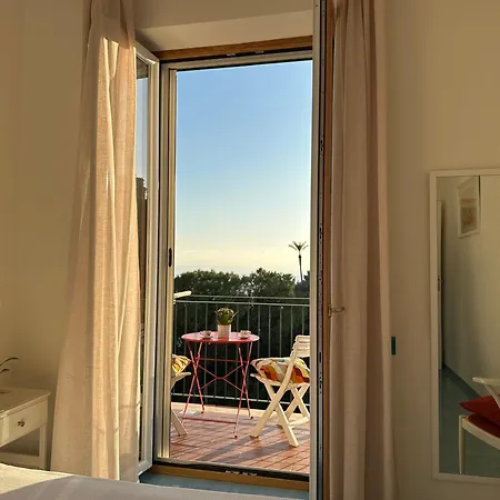 La Casa Di Elena Holiday home