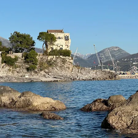 La Casa Di Elena Holiday home *