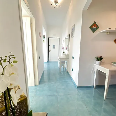 La Casa Di Elena Vietri sul Mare